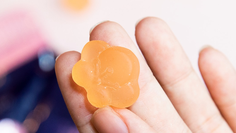 vien-nhai-collagen-sakura-bloom-anti-aging-gummies-14000mg-35-vien-vi-luu-do-sieu-thi-nhat-ban-japana-3